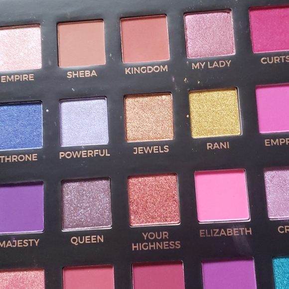 Eloise Other - 🦋NWOT Eloise Queen Eyeshadows